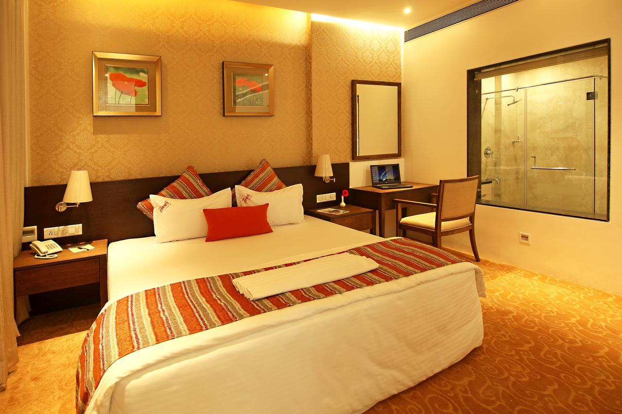 Hotel Preeti Executive サーターラー エクステリア 写真